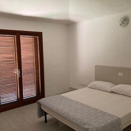 サン・テオドーロ Residenze Gambaruヴィラ エクステリア 写真