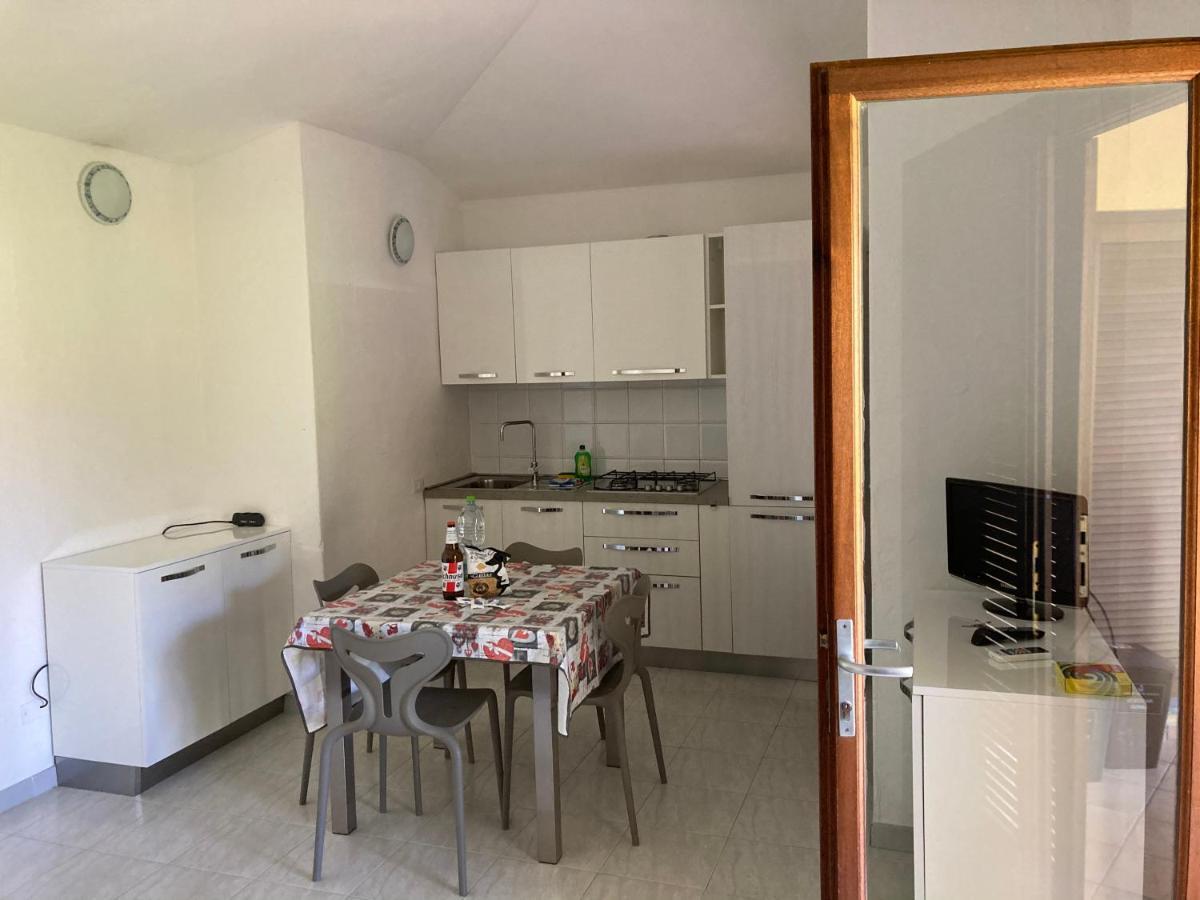 サン・テオドーロ Residenze Gambaruヴィラ エクステリア 写真