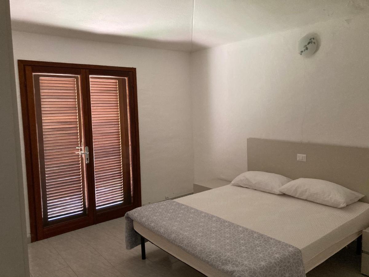 サン・テオドーロ Residenze Gambaruヴィラ エクステリア 写真